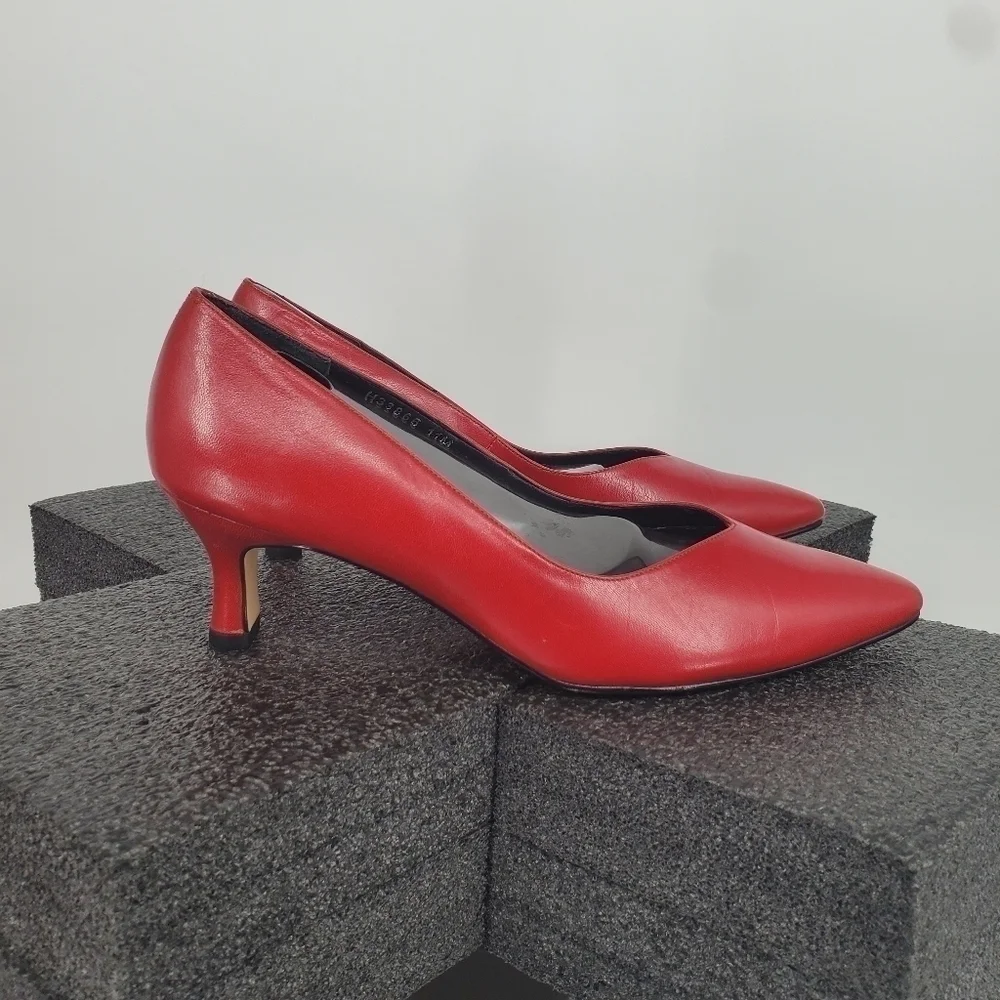 Ros Hommerson Shoe Women 11 M Red Heels